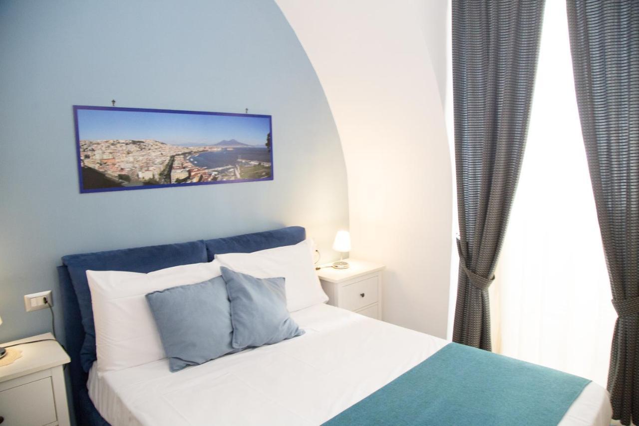 Chiaia Suites Napoli Exterior foto