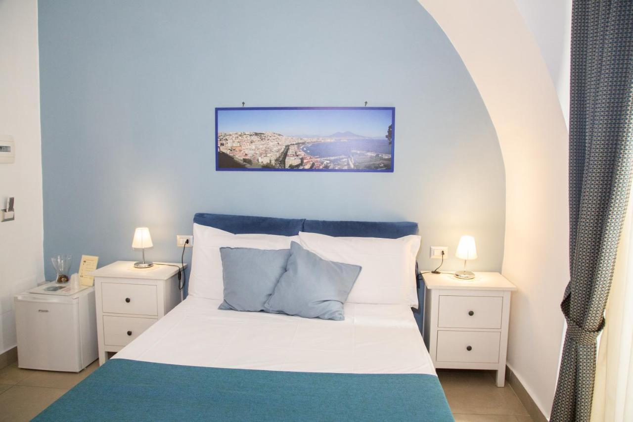 Chiaia Suites Napoli Exterior foto