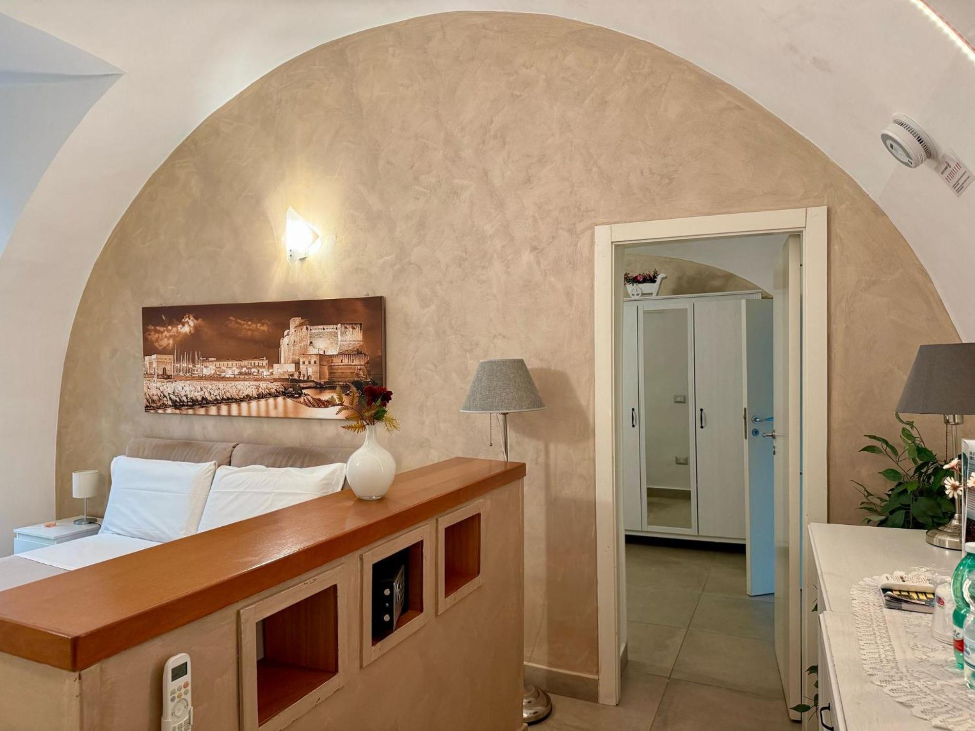 Chiaia Suites Napoli Exterior foto