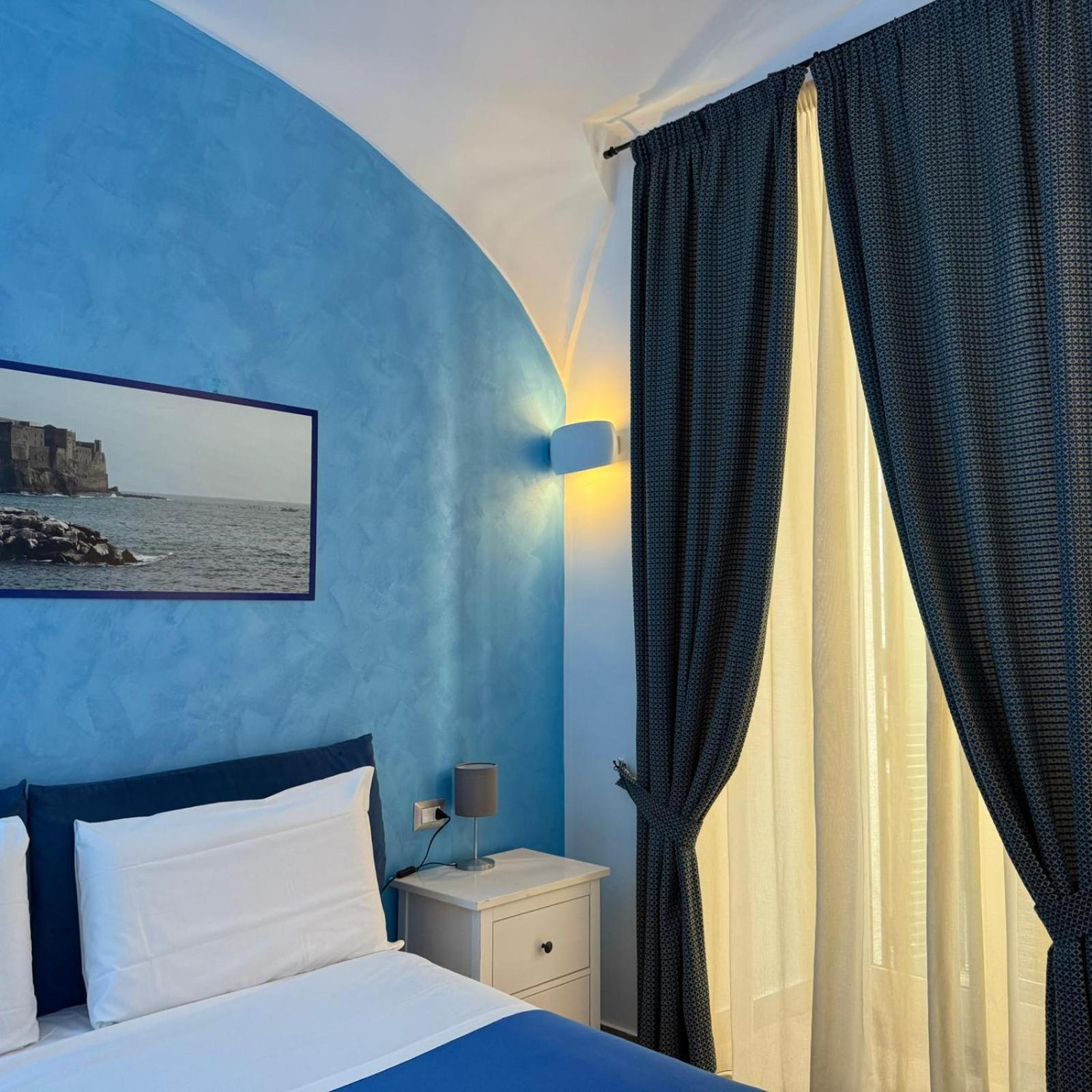 Chiaia Suites Napoli Cameră foto