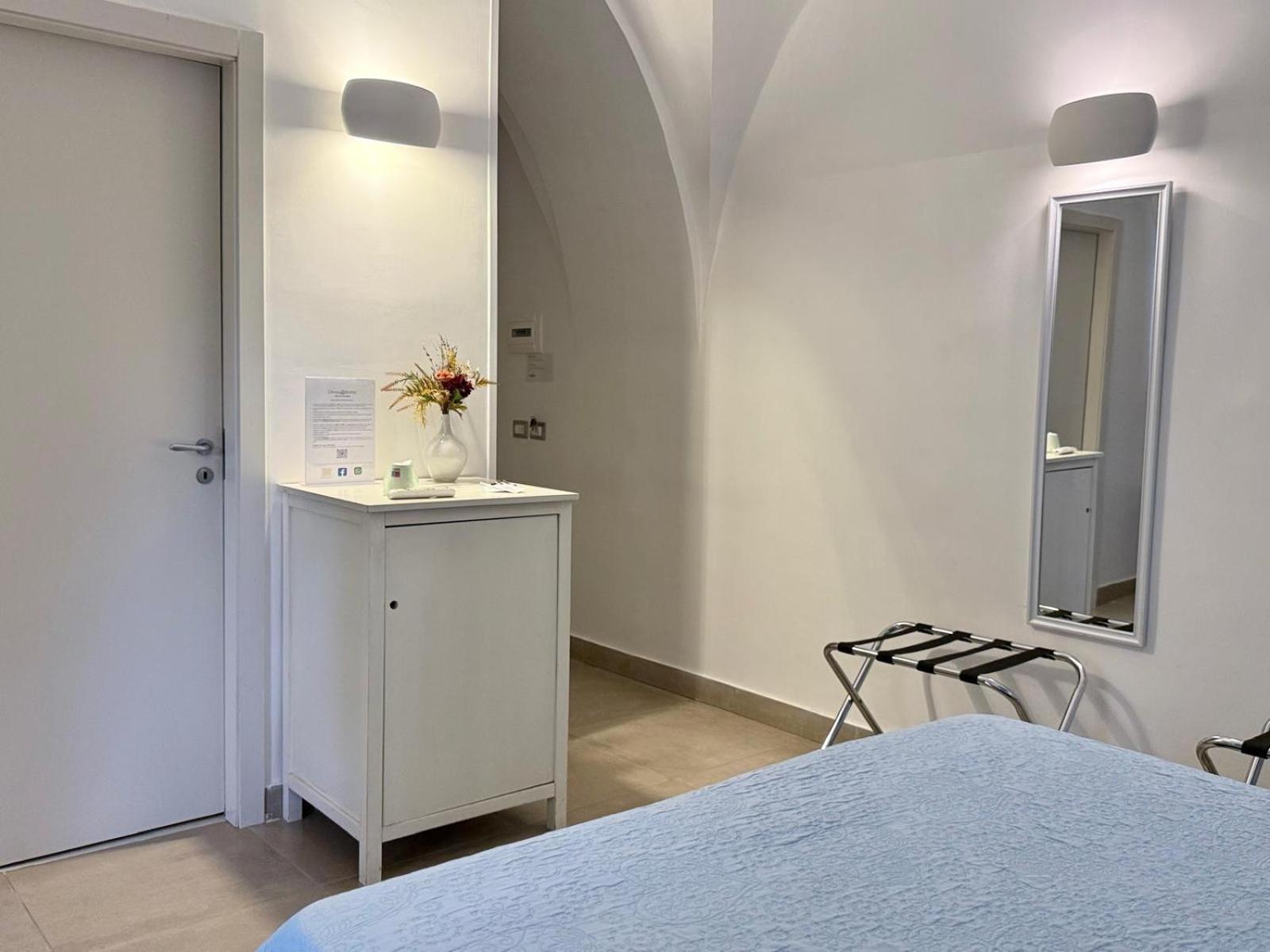 Chiaia Suites Napoli Cameră foto