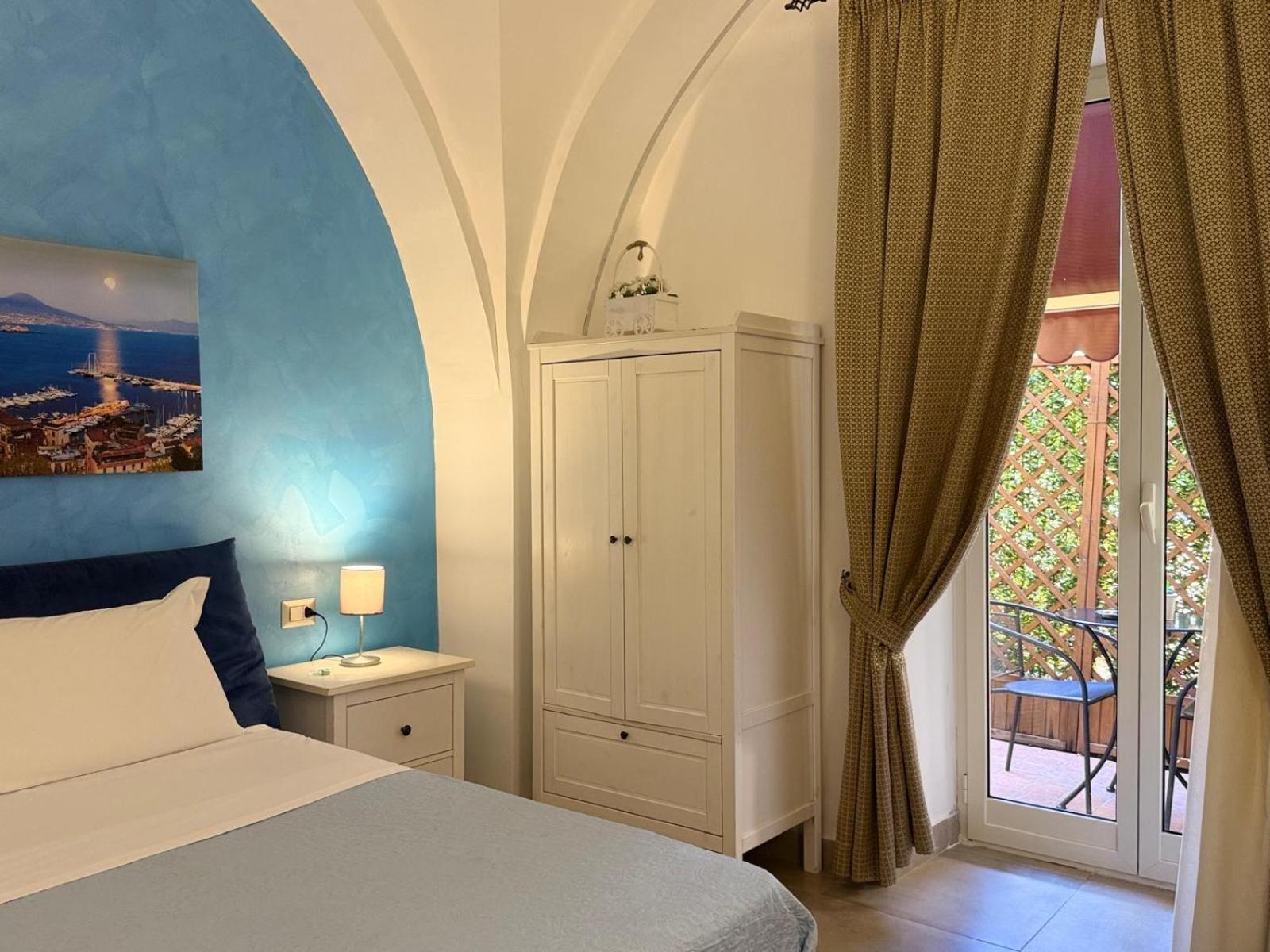 Chiaia Suites Napoli Exterior foto