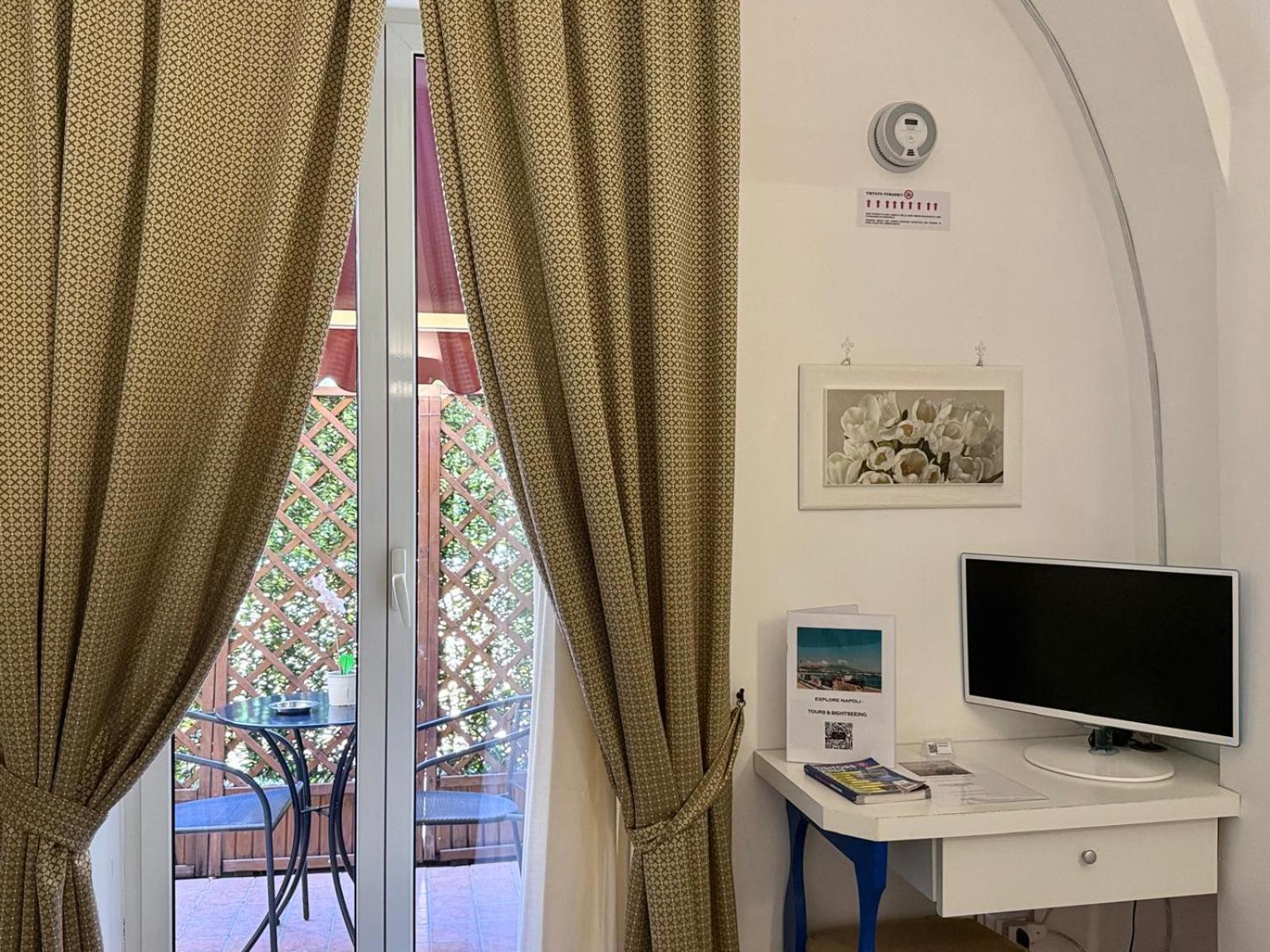 Chiaia Suites Napoli Cameră foto