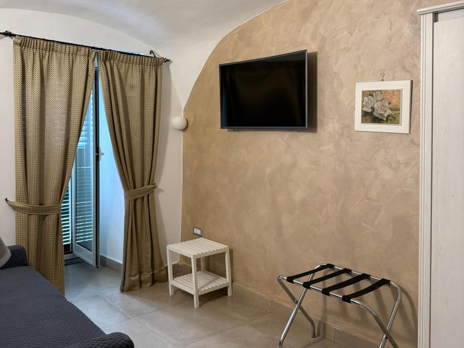 Chiaia Suites Napoli Exterior foto